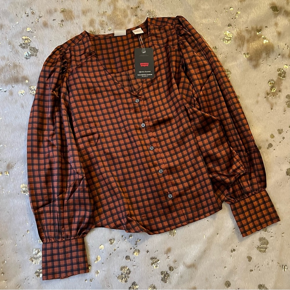 NWT LEVI'S Small Women's Printed Kit Button Down Blouse